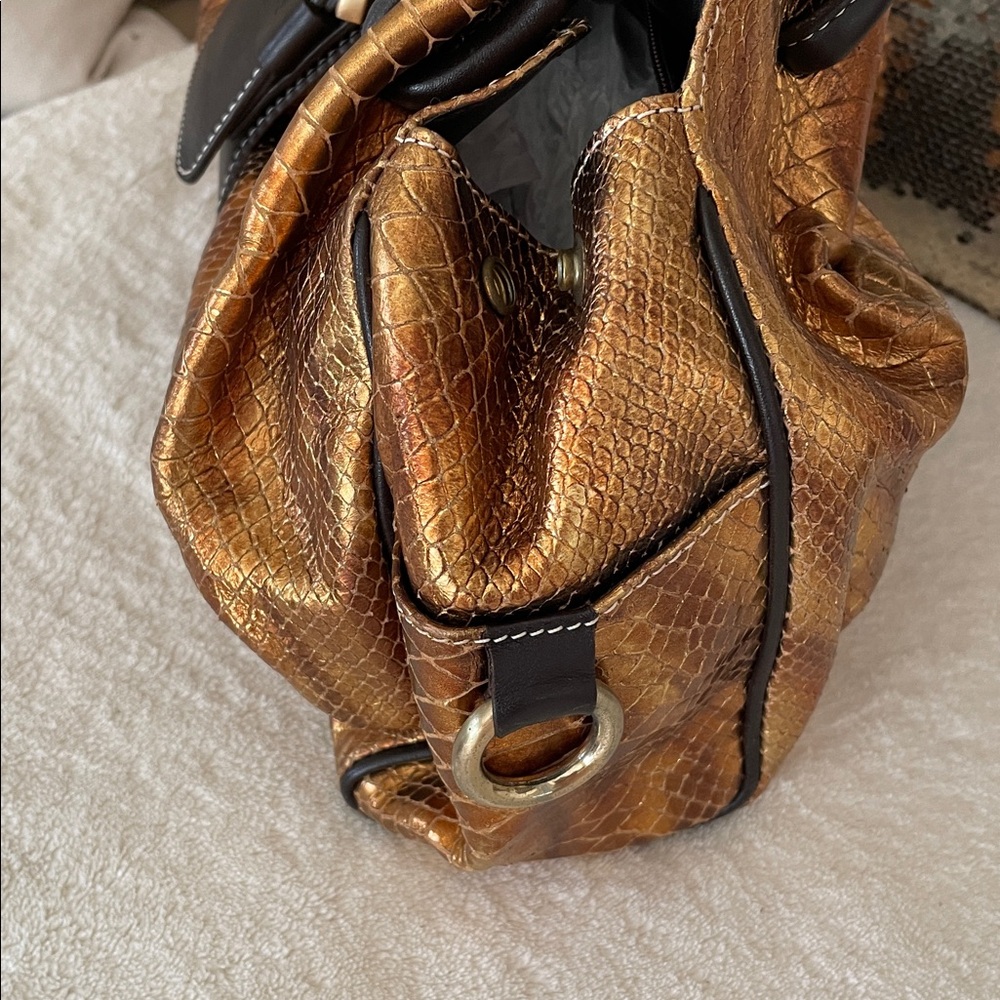 NWOT Puntotres Genuine Leather Spain Snake Print Elegant Gold Copper Handbag - Picture 4 of 12